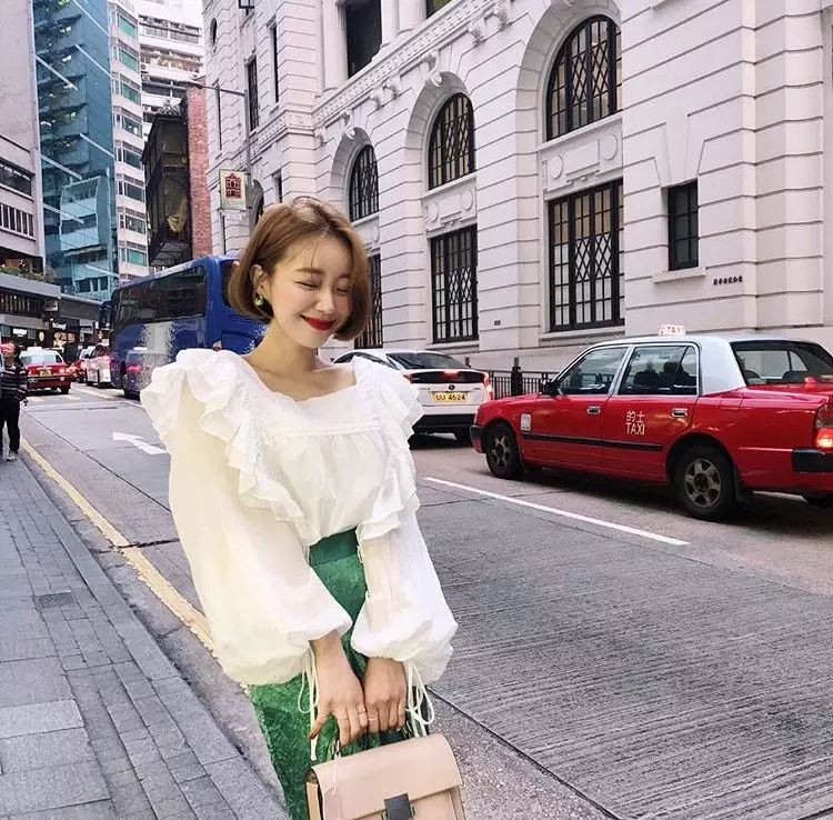 别人的大胸成累赘，平胸成烦恼，我这样穿，随意都好看