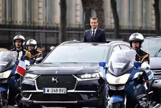 皮实长途舒适操控好的混动中型suv,20万内豪华家享大6座suv全新荣威rx9