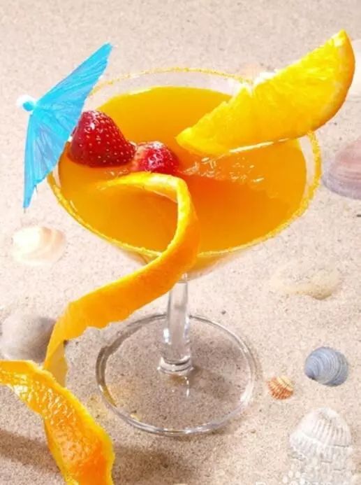 清凉一夏鸡尾酒自制,好喝且微醺的经典鸡尾酒