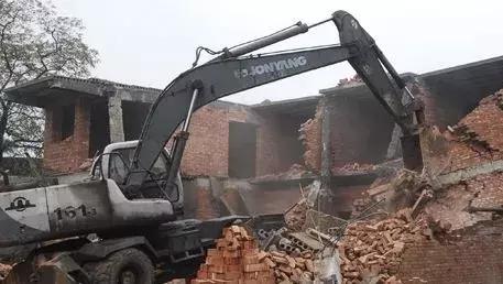 房屋被强拆申请国家赔偿怎么计算,违法强拆房屋行政赔偿的相关法律