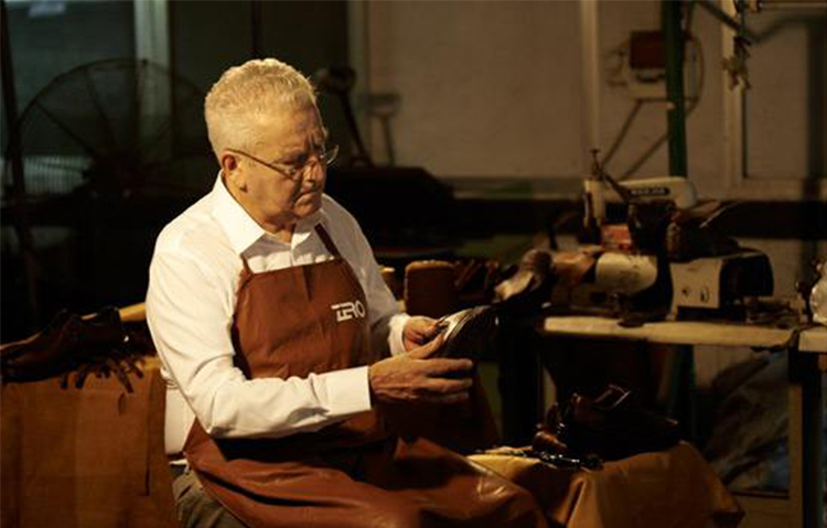 怎样保养皮鞋结实耐穿,平时该怎样保养漆皮皮鞋