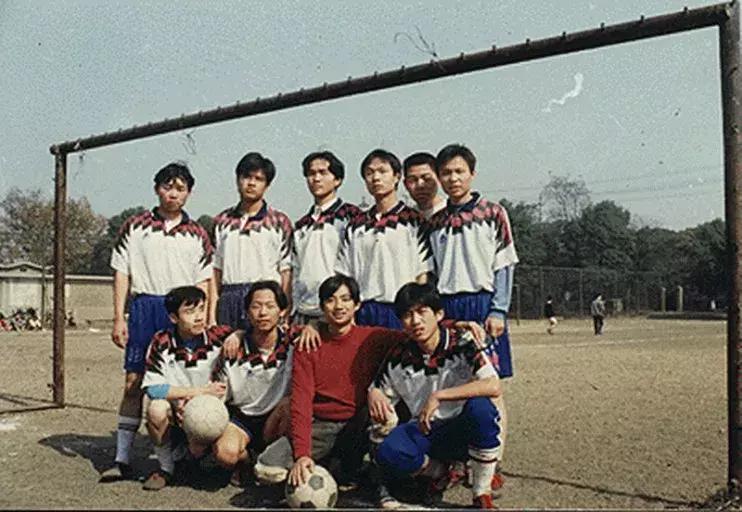 中国和c罗踢足球,中国足球与c罗之间的比赛