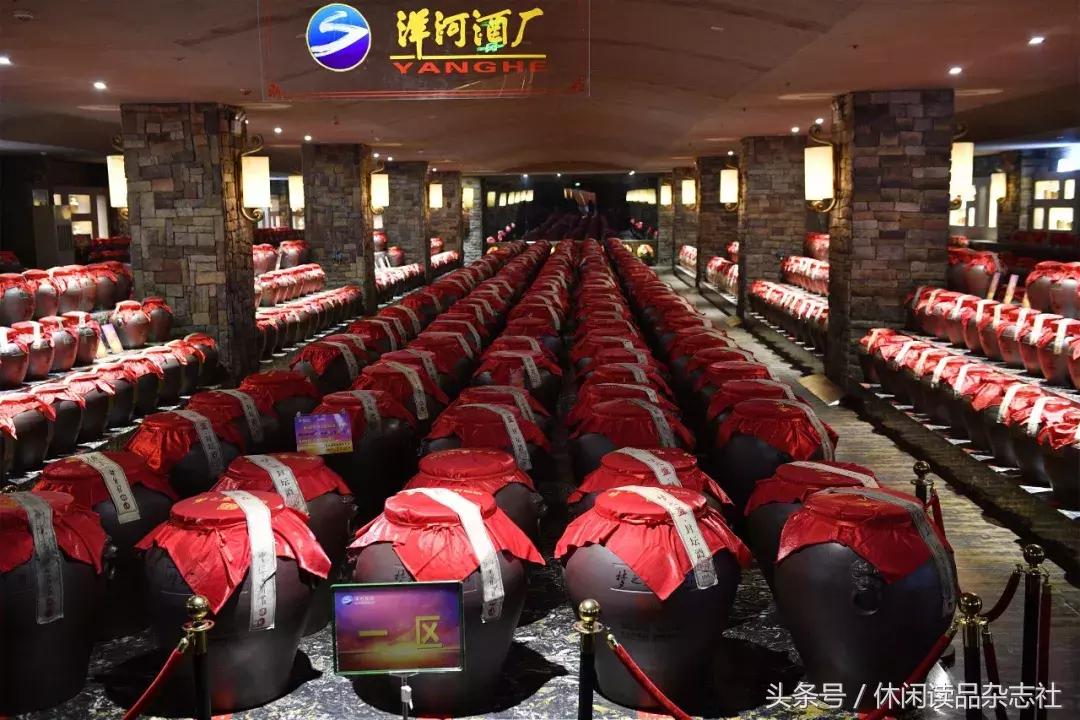 国内大酒厂哪款酒好价格亲民,价格是衡量白酒的唯一标准