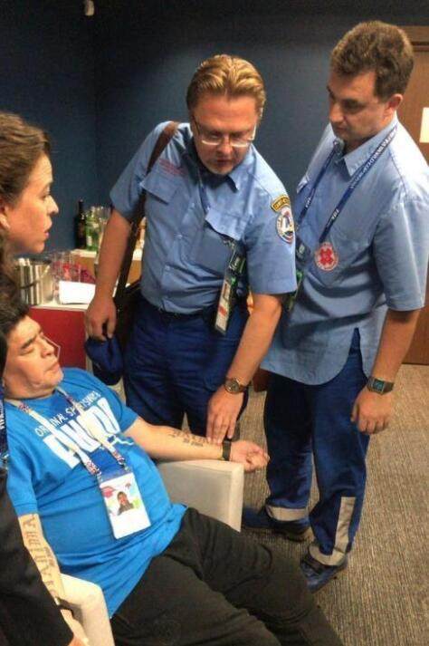 梅西妻子领衔阿根廷最美太太团观看生死战，阿根廷上演胜利大逃亡