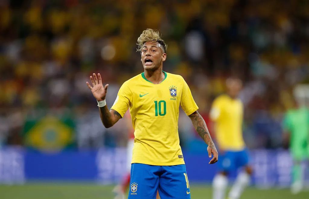 为什么世界杯需要那么多球场,为什么世界杯要选在晚上