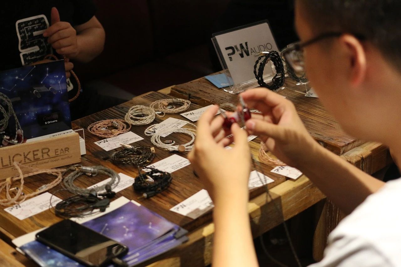 时隔两年多的聚会,时隔两年再次聚到一起