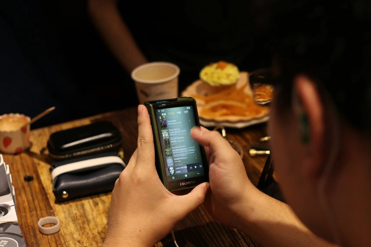 时隔两年多的聚会,时隔两年的聚会