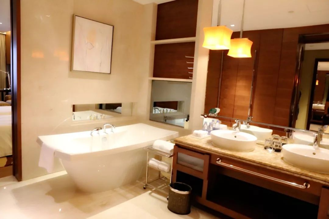 东莞是人间天堂,东莞欢笑乐园