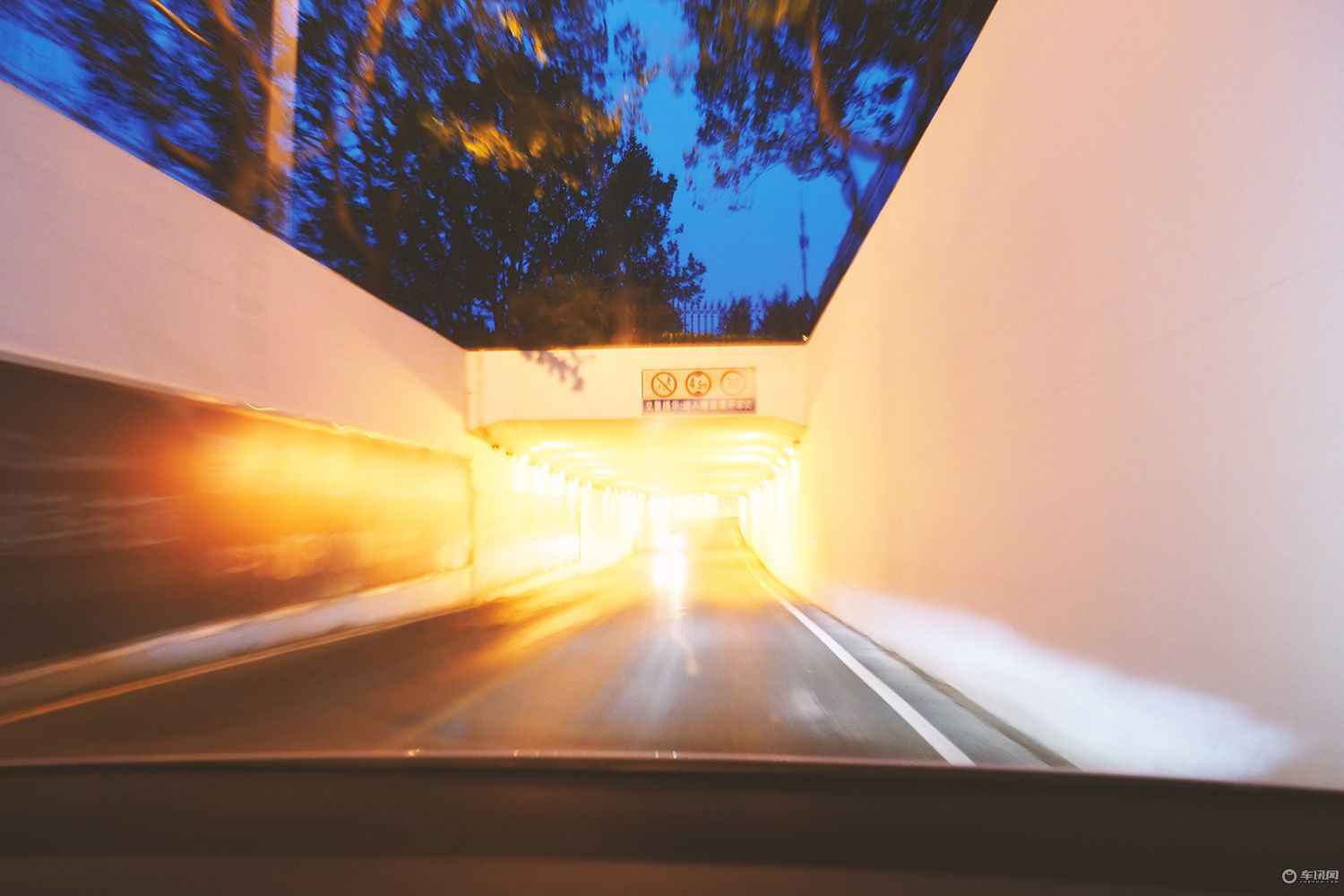 特斯拉modelx旅行,特斯拉modelx100d能跑多少公里