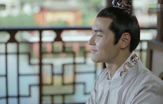 别只盯着阮经天了，这些球星的身材也让人舔屏，最后一张太美好