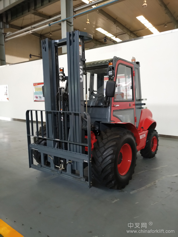 江淮叉车厂家直销电话号码,江淮叉车新款10吨