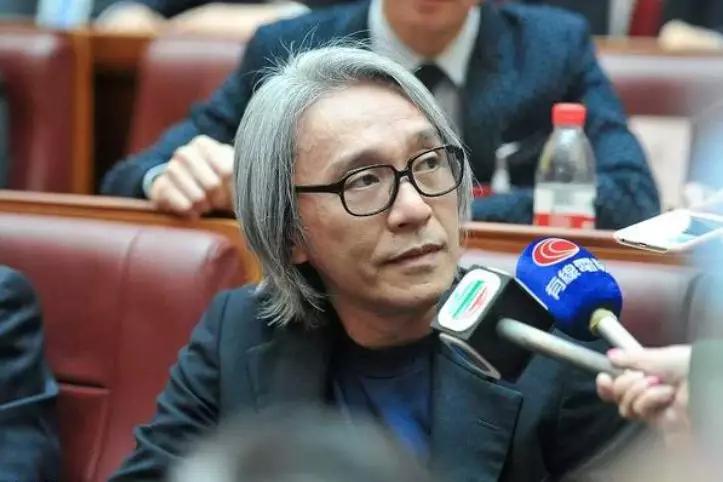 周星驰身患孤独绝症，憔悴老态：我让全世界笑过，岁月却没饶过我