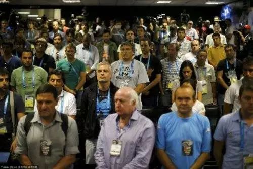 他是梅西最想念的人，离世导致阿根廷足球衰落，国家只有他懂梅西