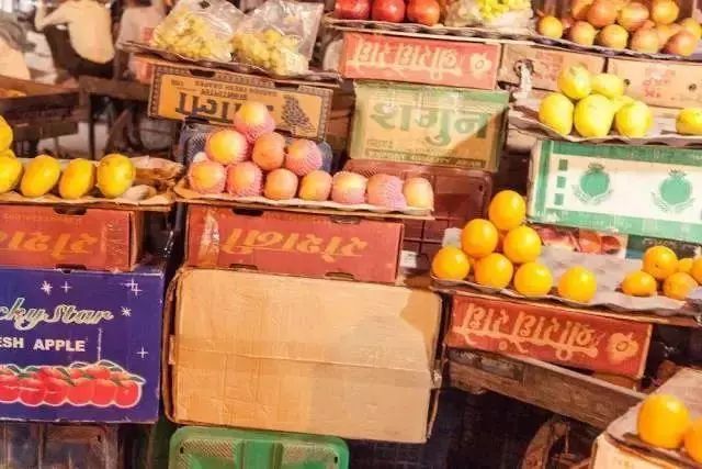 他用废纸箱做钱包，居然卖到600元，MUJI都叫好！