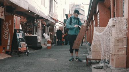 他用废纸箱做钱包，居然卖到600元，MUJI都叫好！