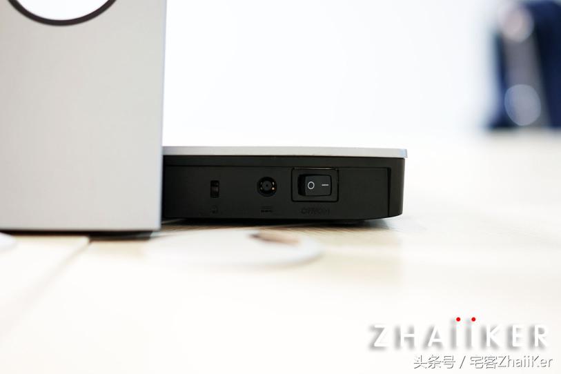 明基专业显示器PD2700U,明基pd2710显示器