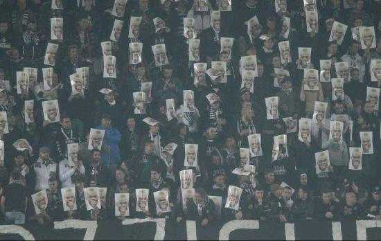 “嘻哈哥”火了,但我们离黑人主帅还有多远?