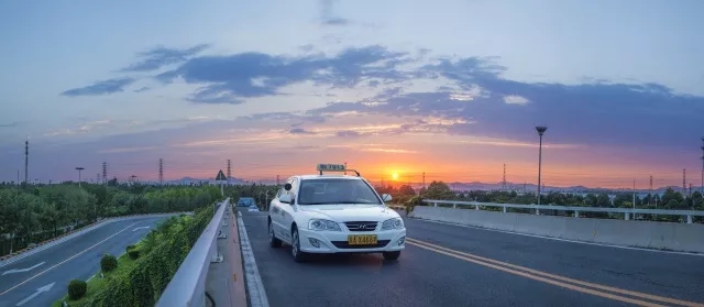 东方时尚驾校优势和劣势,东方时尚驾校交通安全警示教育