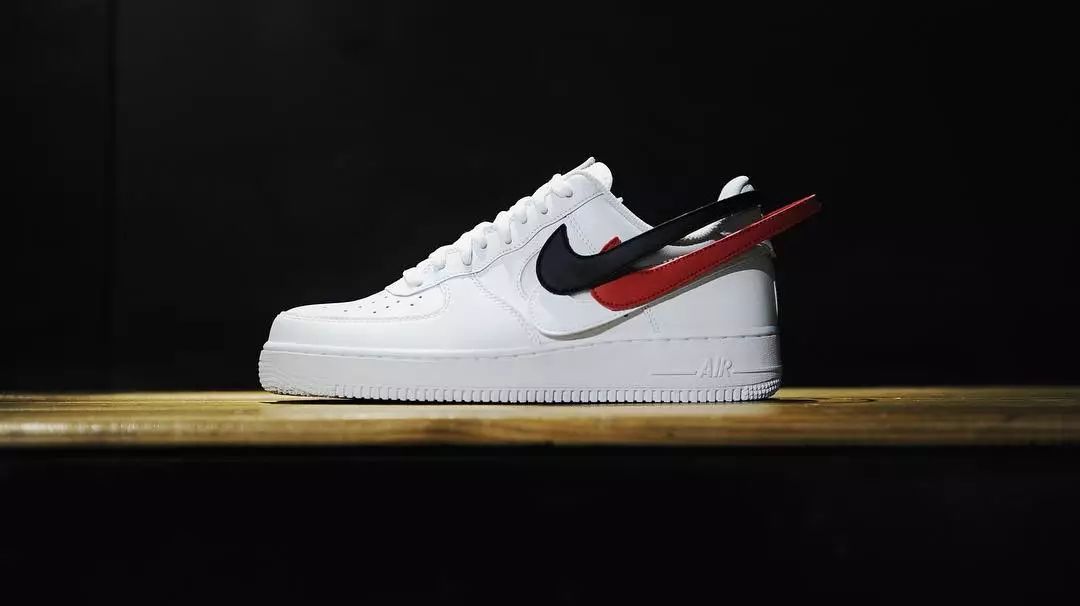 nike有一圈勾的图案,nike勾标多一个小勾是什么牌子