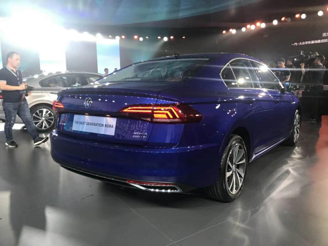 10-15万高颜值的车宝来,全新一代大众宝来车标