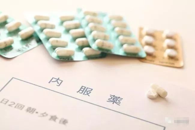 女子出国旅游被人抓走了,女人在境外逃跑失败被抓