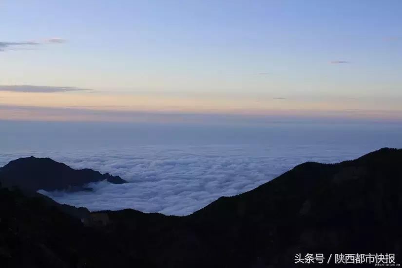 网传西安四驴友太白山“仙湖”里游野泳驴友圈怒了！