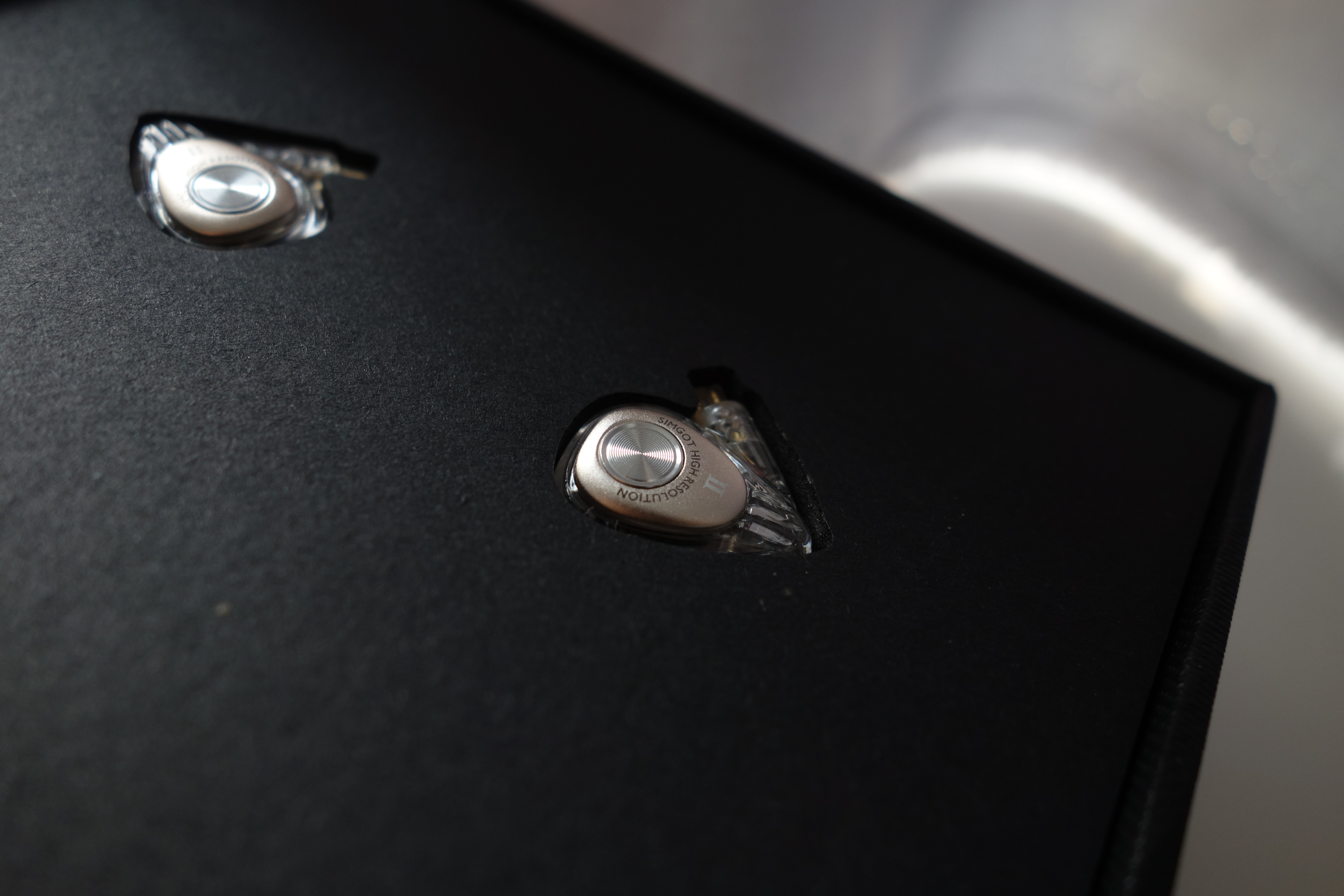 *击狙**威索尼可GR07国产中档HIFI耳机迎来超级大杀器圈铁EM2评测