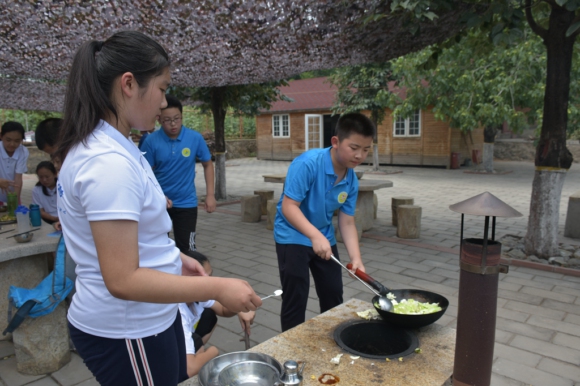 天津酷学酷玩夏令营,阳光少年夏令营体验