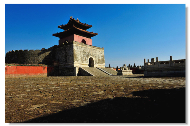 皇太极多尔衮孝庄是啥关系,皇太极死后孝庄能嫁给多尔衮吗