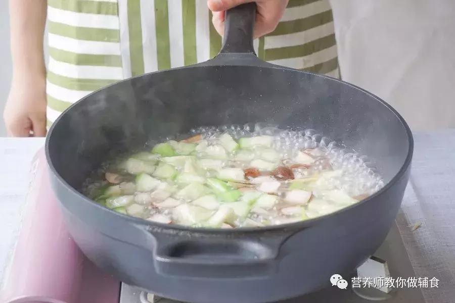 宝妈喝什么汤可以增强宝宝免疫力,增强抵抗力的宝宝爱喝冬季果汁