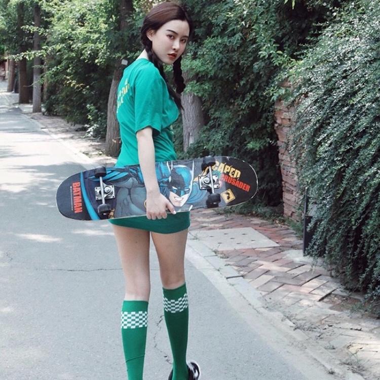 青年时尚潮袜穿搭,露腿不露肚子穿搭