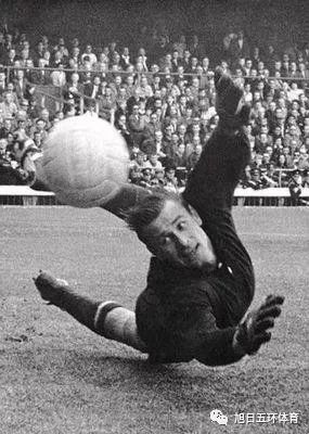 坚韧的斯拉夫人和神奇的门将之夜