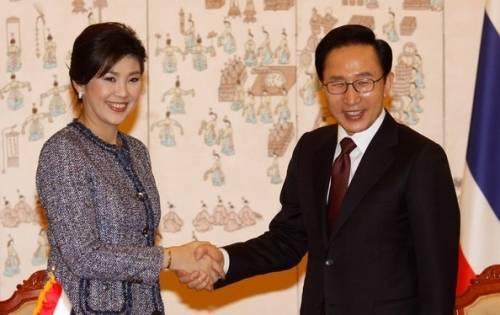 泰国总理英拉惊艳的照片,世界华人女总统