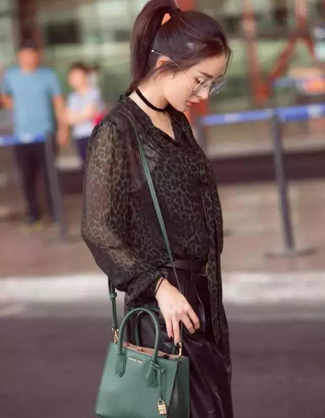 coachmk和mcm,mkmcmcoach档次一样吗