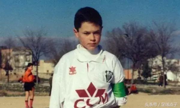 讲不出再见告别球星,讲不出再见献给歌迷