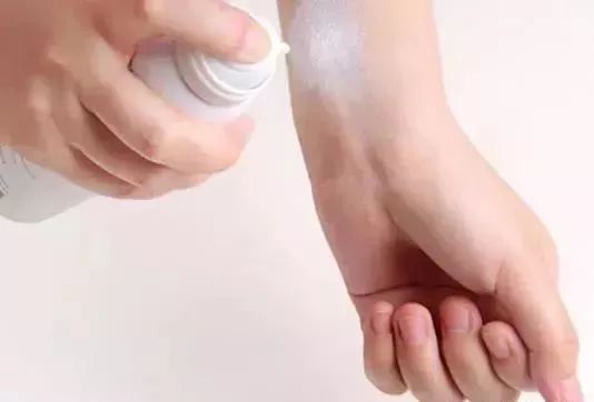 6款热门防晒产品测评，夏天就要晒不黑！