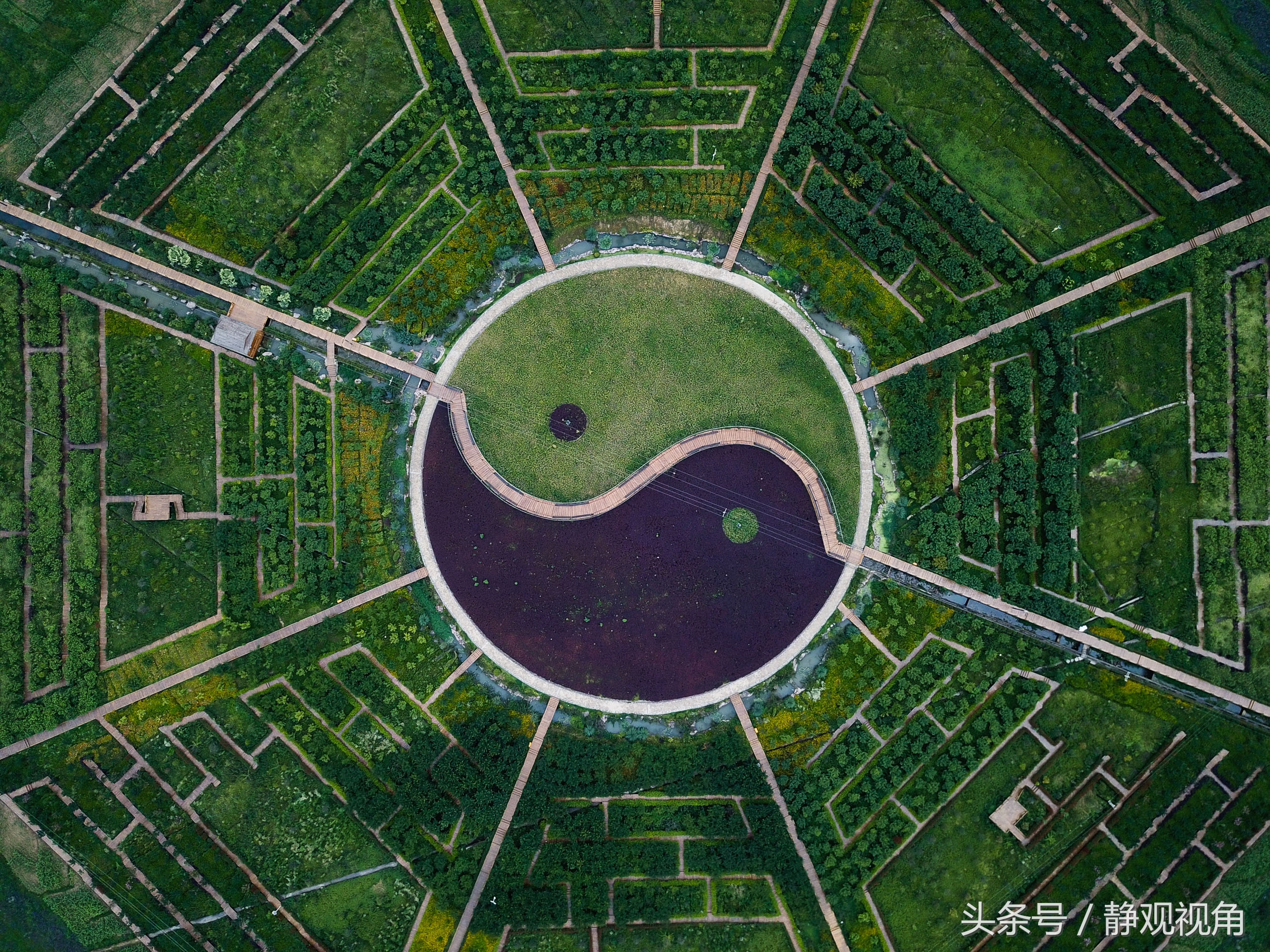 大地景观艺术村,大地景观农田