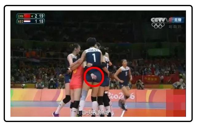 为什么足球运动员爱摸头,为什么足球运动员喜欢摸头