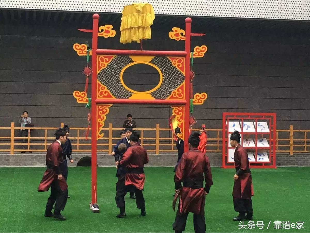 侃国足的视频,侃中国足球