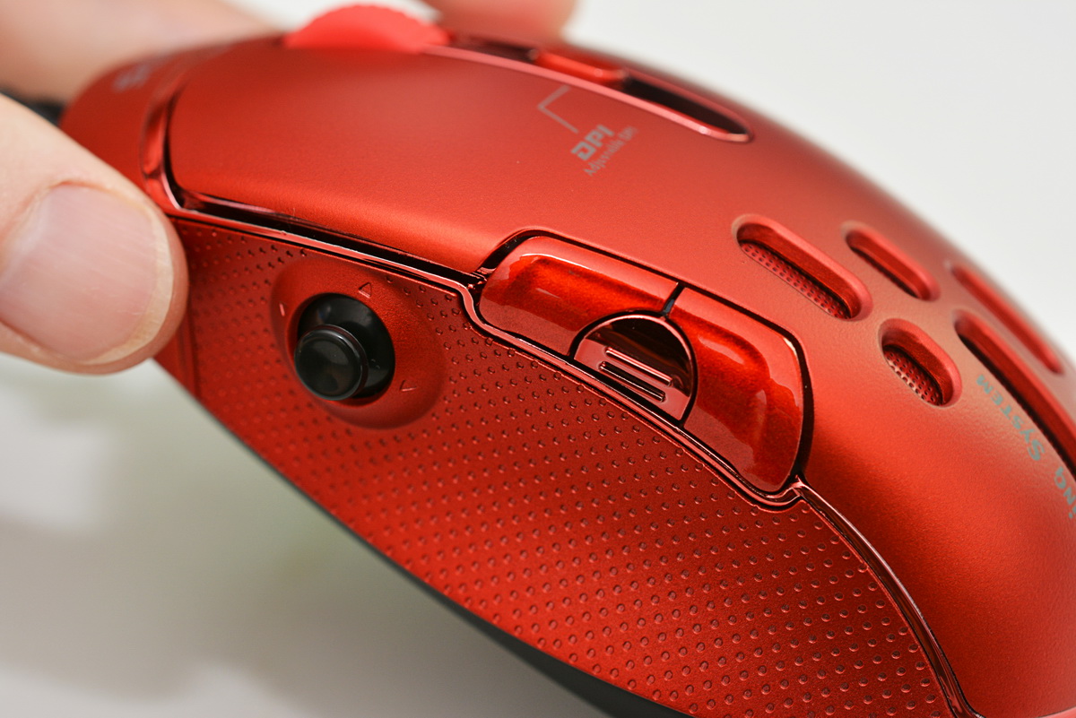 国产大玩个性，分分钟玩懂赛德斯飞鱼游戏鼠标