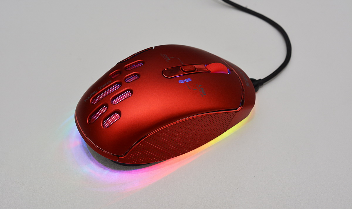 国产大玩个性，分分钟玩懂赛德斯飞鱼游戏鼠标