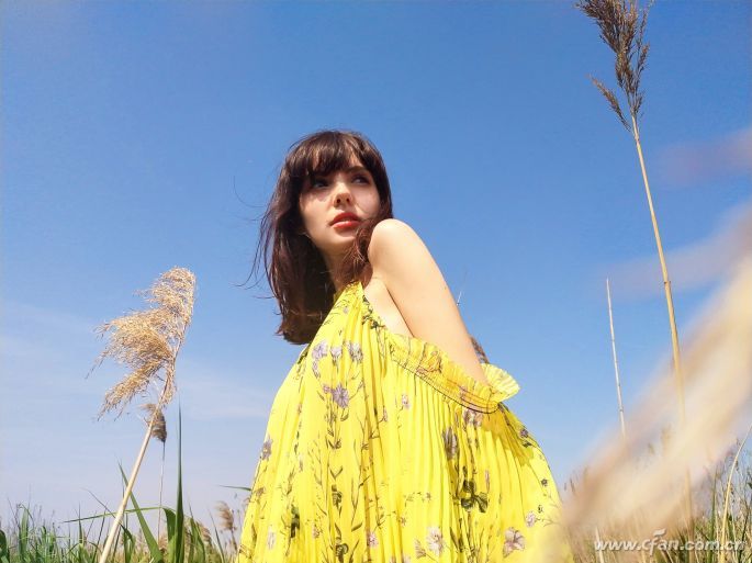 9.9元秒杀自拍神器,39元多功能自拍神器