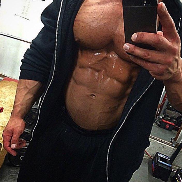 人鱼腹肌马甲线,如何在七天内快速练出腹肌马甲线