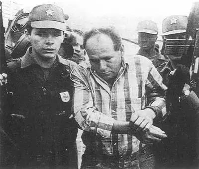 在世界杯踢丢点球,世界杯进乌龙球被乱枪打死