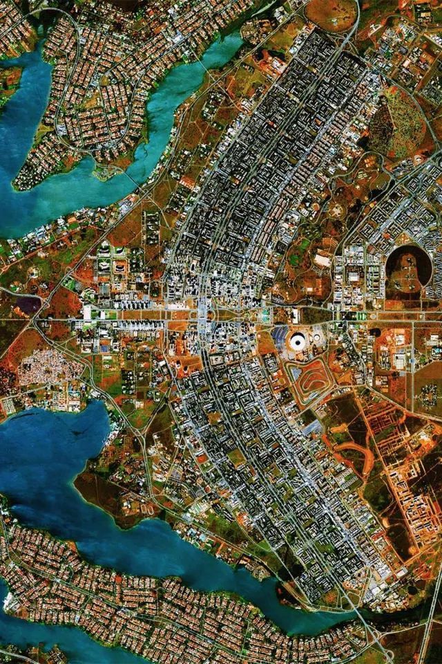 巴西里约热内卢的马拉卡纳体育场,巴西一公里一个足球场