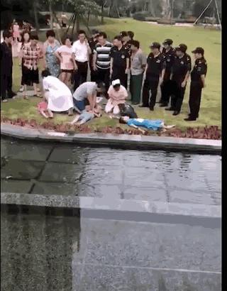 2秒毙命，夏天的“隐形杀手”就在身边，你还在让孩子玩这个吗？