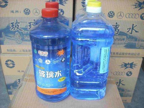 汽车玻璃水添加的注意事项有哪些,如何正确选用汽车玻璃水
