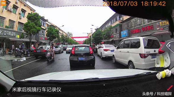 后视镜挂式行车记录仪全高清,电子内后视镜带行车记录仪