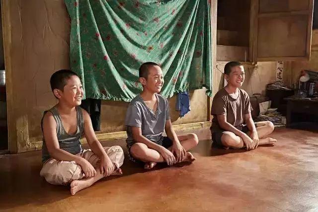 许三观卖血记小说在线阅读,许三观卖血记男主角死了吗