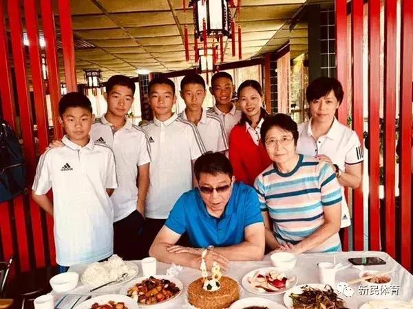 徐根宝国足9分钟连丢三球,徐根宝谈梅西世界杯夺冠